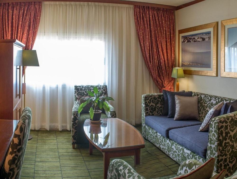 哈博罗内大棕榈皮尔蒙梅考特宾馆酒店 外观 照片